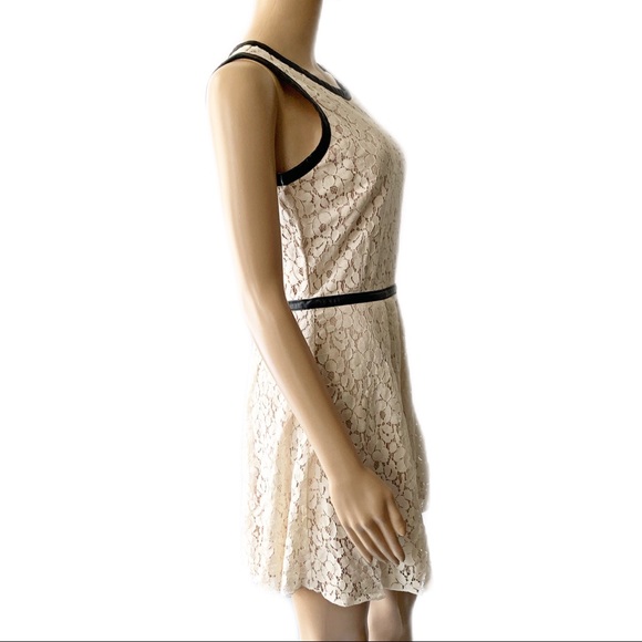 Speechless Tan Floral Lace Dress Size 9 - Picture 5 of 7